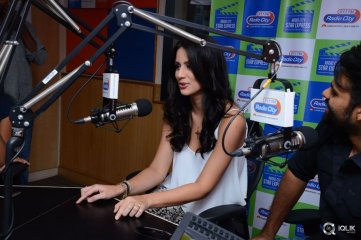 Thikka Movie Team At Radio City